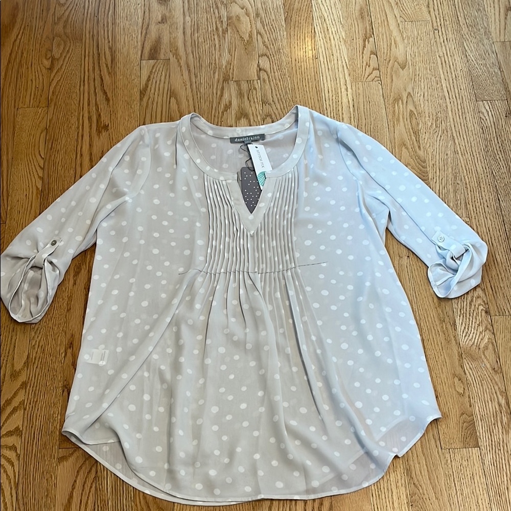 Daniel Rainn maternity blouse Stirch Fix size M NWT